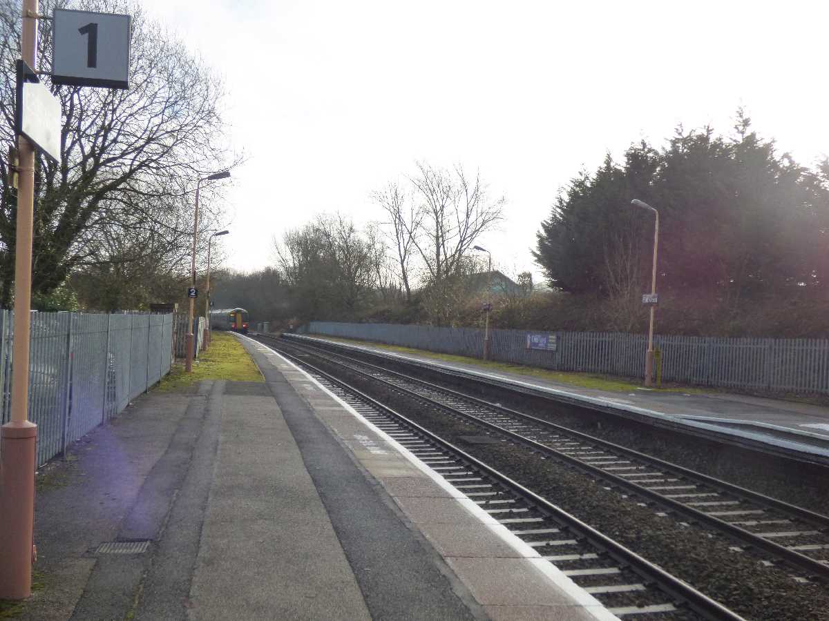 Earlswood Station